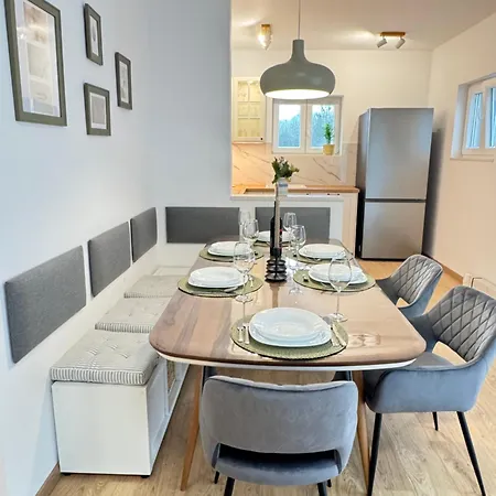 Holiday home House Mia *