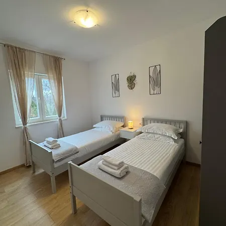 Holiday home House Mia